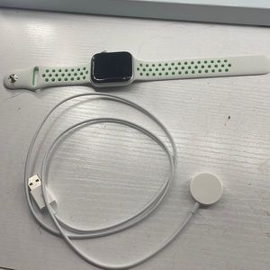 APPLE WATCH - series 6